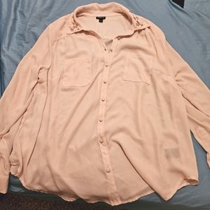 NWOT Torrid pale pink blouse Size 1
